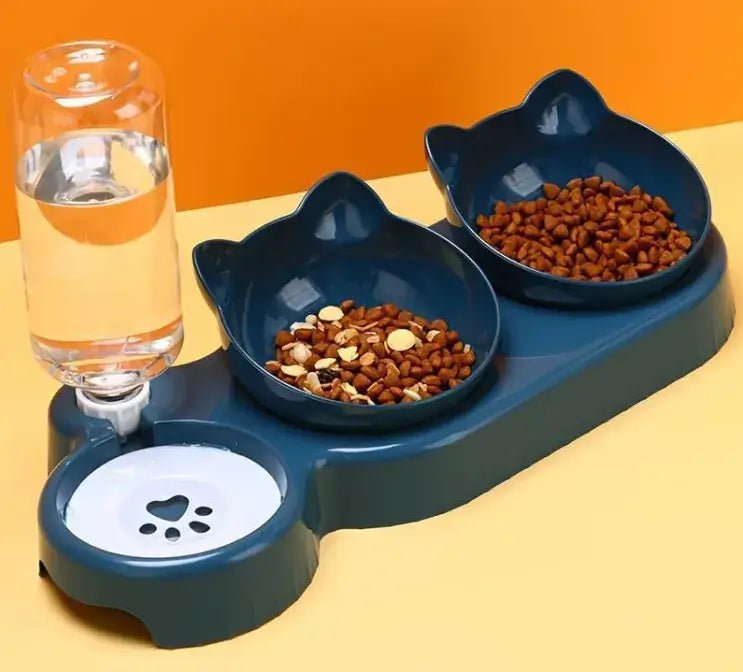 2 In 1 Gravity Water Bottle Pet Bowl - Pawtopia-Shop